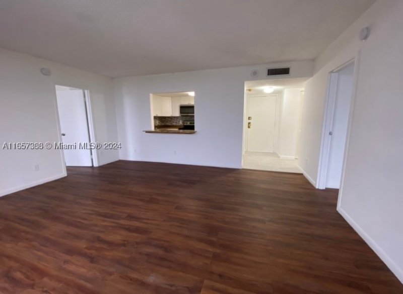 Condo for sale at Sailboat Cay 1507