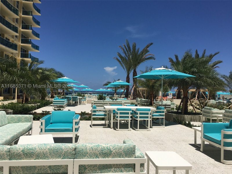 Alquiler de apartamento en The Wave Condo L11 (Availab