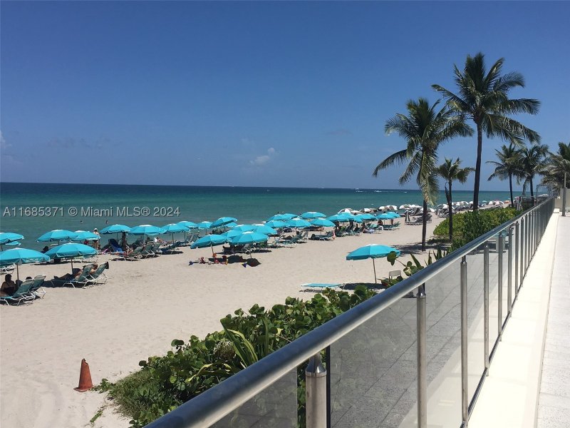 Alquiler de apartamento en The Wave Condo L11 (Availab