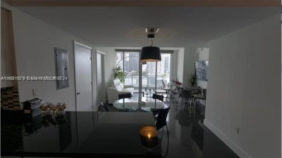 Comprar apartamento en Mint at Riverfront 1802