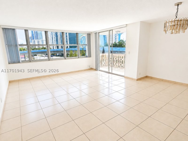 Condo for sale at Imperial Towers 401