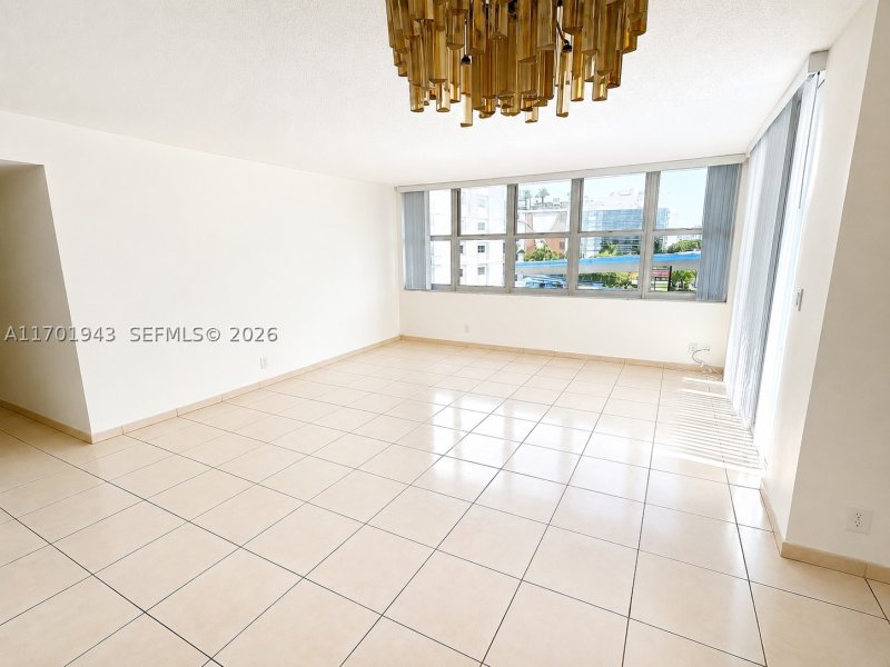 Condo for sale at Imperial Towers 401