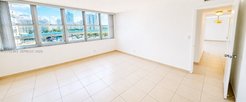 Condo for sale at Imperial Towers 401