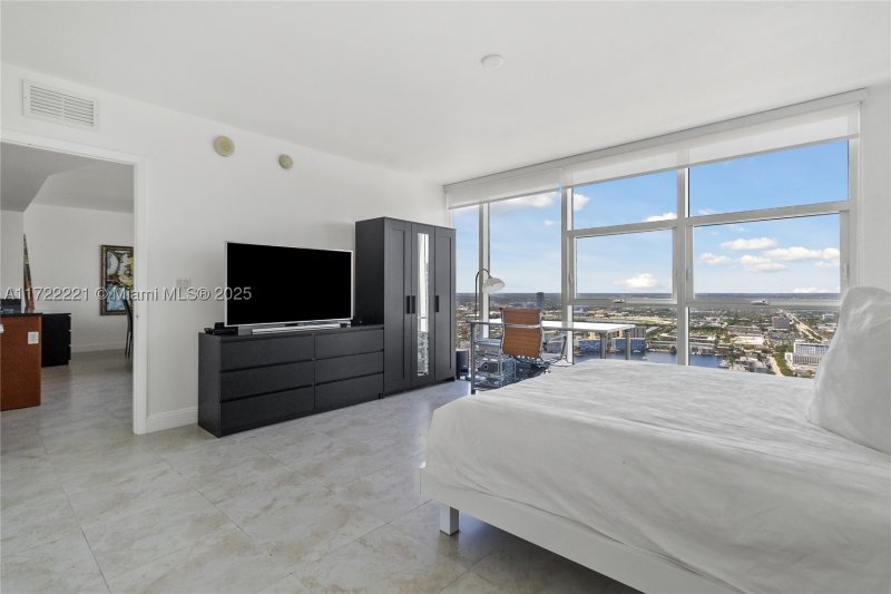 Condo for sale at Beach Club Two 4507