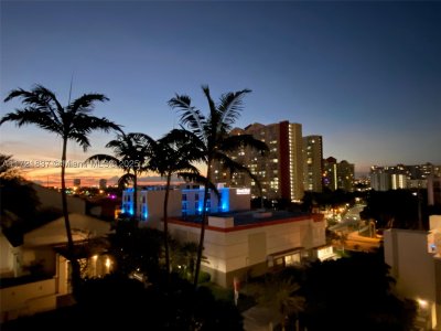 Aluguel de apartamento no Arlen House 4-703