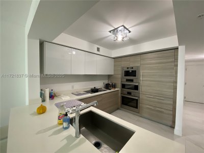 Aluguel de apartamento no Arlen House 4-703