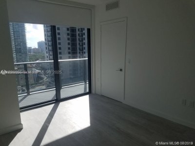 Comprar apartamento no Brickell Heights West 1805