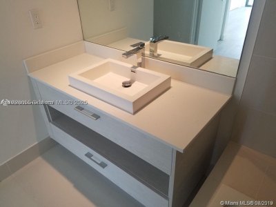 Comprar apartamento no Brickell Heights West 1805