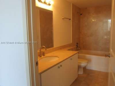 Comprar apartamento no Sail at Brickell 2306
