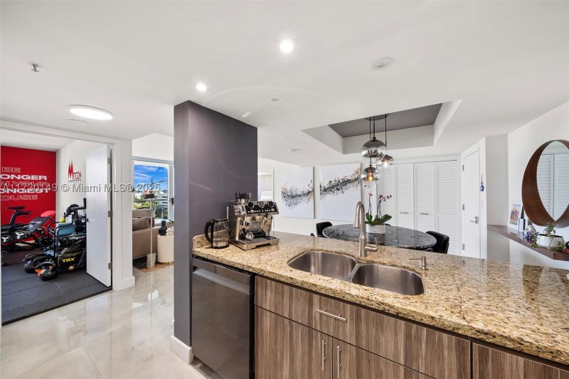 Comprar apartamento en Floridian 1004