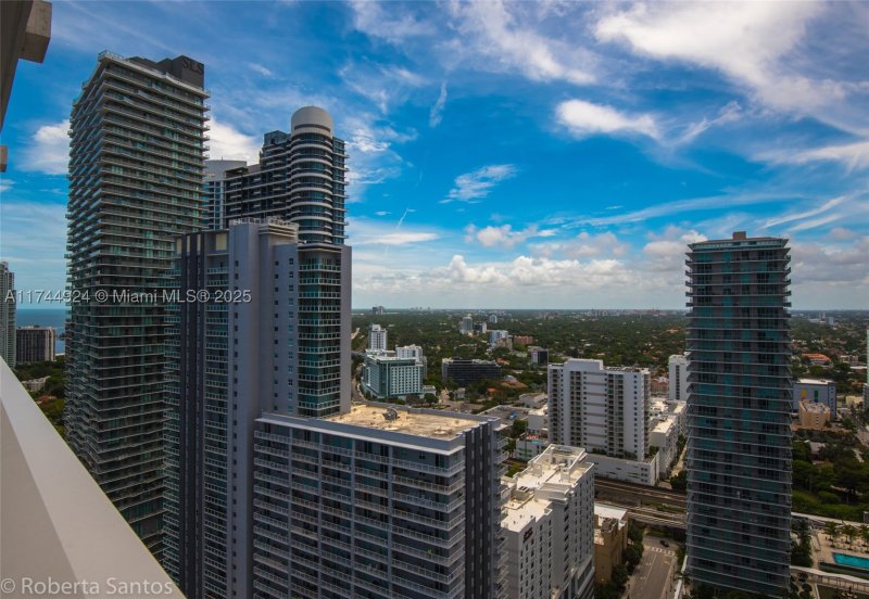 Condo for sale at The Bond 3205