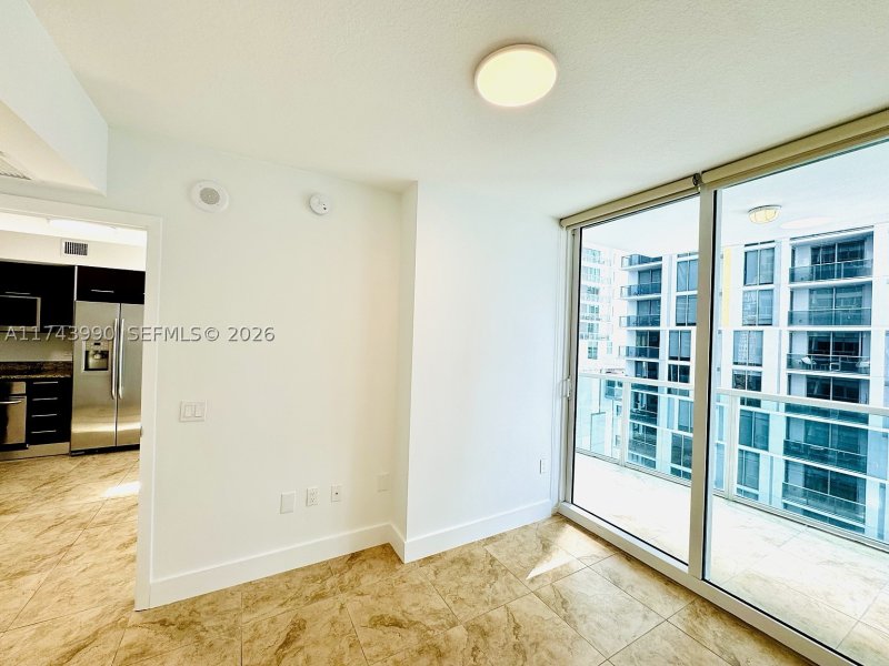 Condo for sale at Brickell on the River South 808
