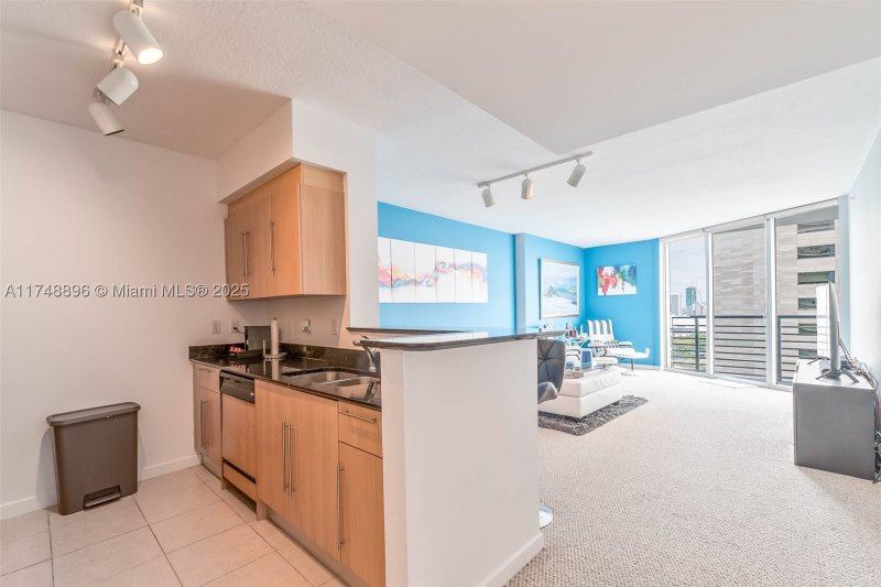 Comprar apartamento en One Miami West Tower 2402
