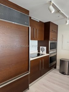 Alquiler de apartamento en Icon Brickell Tower I 2405