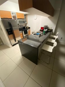 Comprar apartamento no Opera Tower 2905