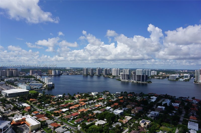 Condo for sale at Residences by Armani / Casa 3405