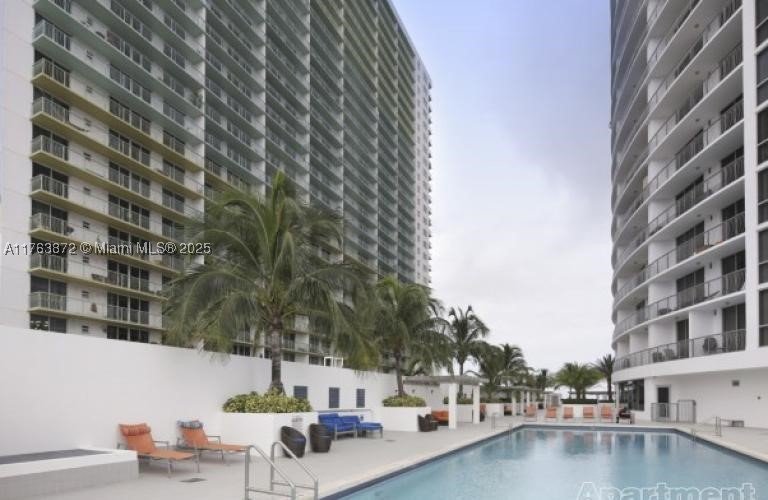 Condo for sale at Opera Tower 2215
