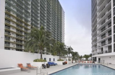 Comprar apartamento en Opera Tower 2215