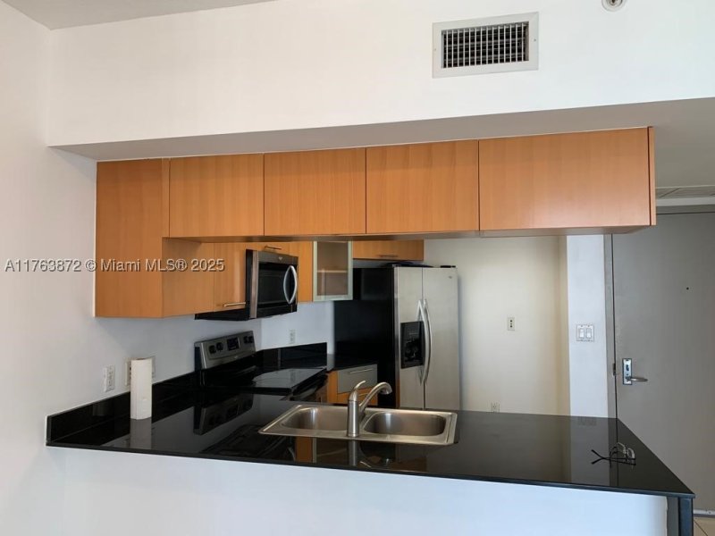 Condo for sale at Opera Tower 2215