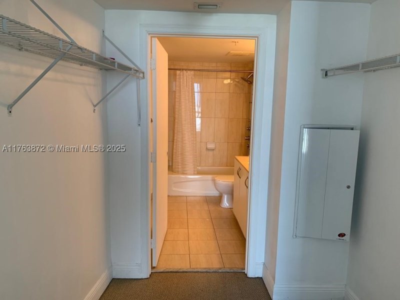 Condo for sale at Opera Tower 2215