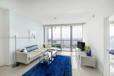Comprar apartamento no Marina Blue 4306