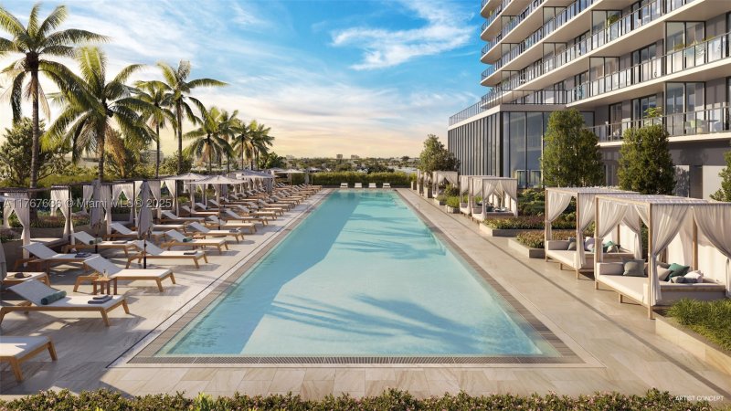 Condo for sale at 72 Park Miami Beach PH06