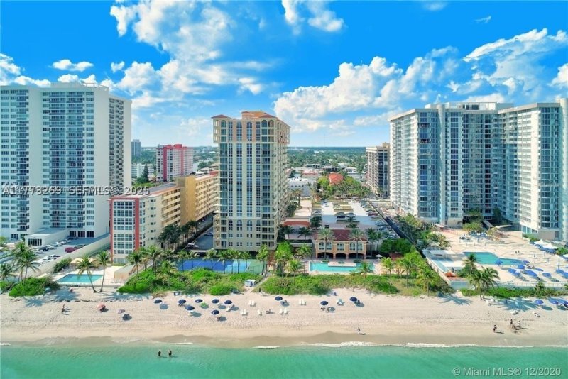 Apartment for rent at 2080 Ocean Drive 1405