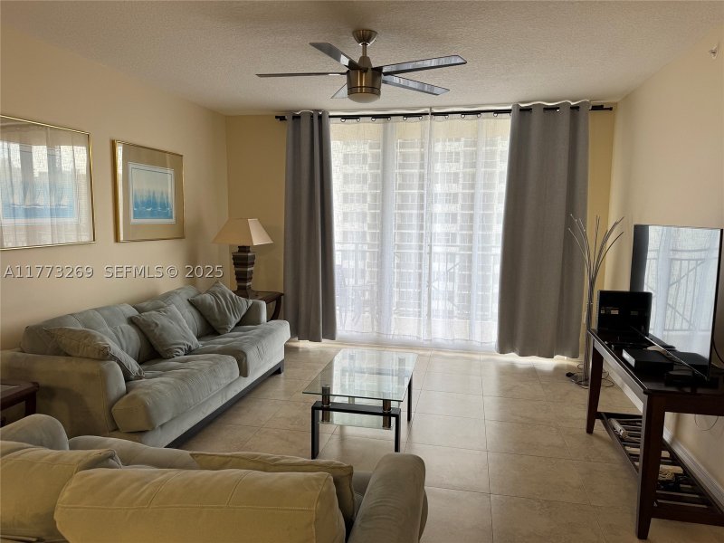 Apartment for rent at 2080 Ocean Drive 1405