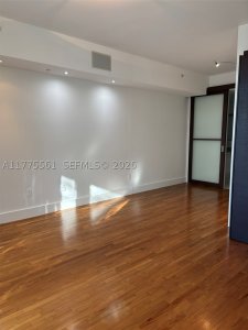 Comprar apartamento no The Meridian Lofts 309
