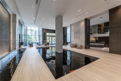 Comprar apartamento en Las Olas River House 2401