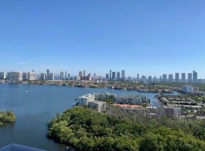Comprar apartamento en The Harbour 1806 +1 park