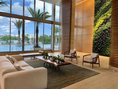 Comprar apartamento en The Harbour 1806 +1 park