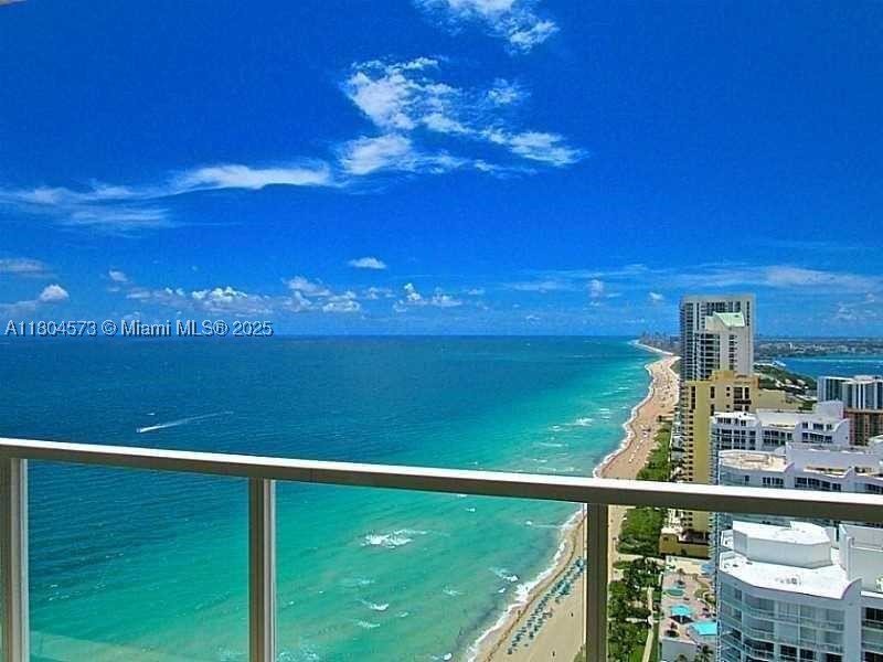 Comprar apartamento no La Perla 3601
