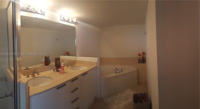 Comprar apartamento no La Perla 3601