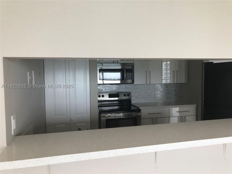 Comprar apartamento en Grandview Palace 2114