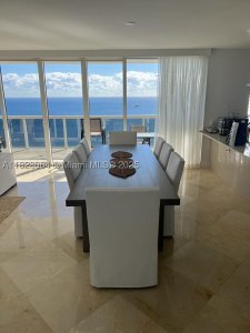 Aluguel de apartamento no Beach Club Two 3101