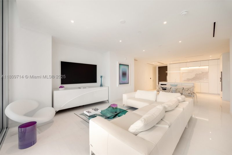 Condo for sale at Aston Martin Residences 5205W