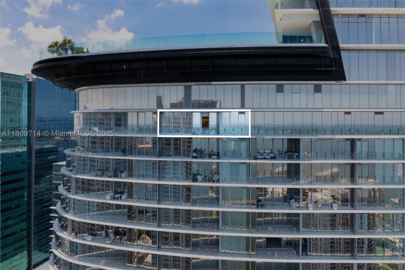 Condo for sale at Aston Martin Residences 5205W
