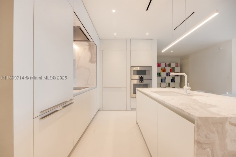 Condo for sale at Aston Martin Residences 5205W