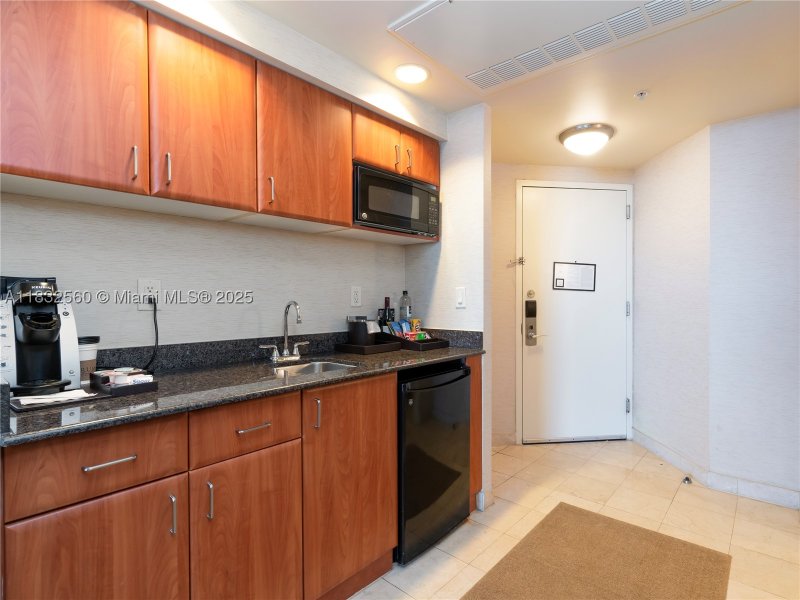 Condo for sale at Trump International Sonesta Beach Resort 1107