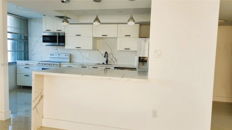 Condo for sale at Del Prado South Tower 1705