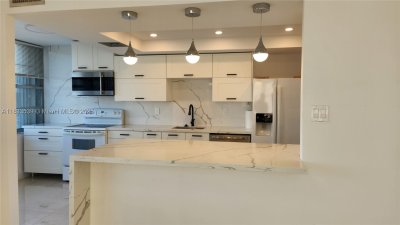 Comprar apartamento no Del Prado South Tower 1705