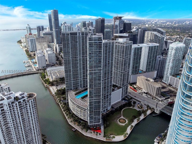 Condo for sale at Icon Brickell Tower I 4505