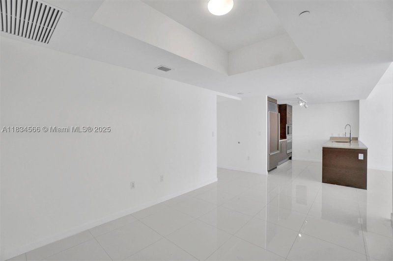 Condo for sale at Icon Brickell Tower I 4505