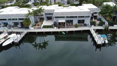 Comprar apartamento en Poinciana Island
