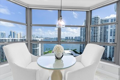 Mystic Pointe 400 Apt #2101