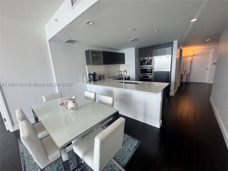 Comprar apartamento no Jade Beach 1002