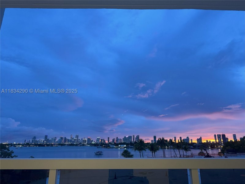 Condo for sale at Nine Island Avenue 406