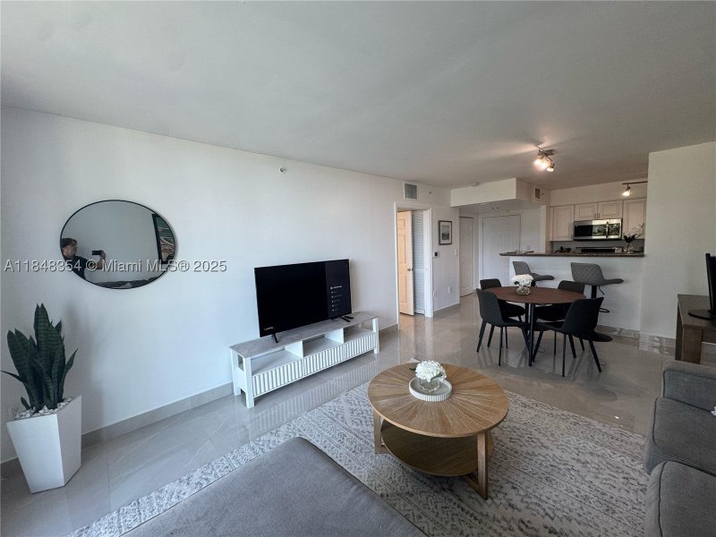 Aluguel de apartamento no Mark on Brickell 307
