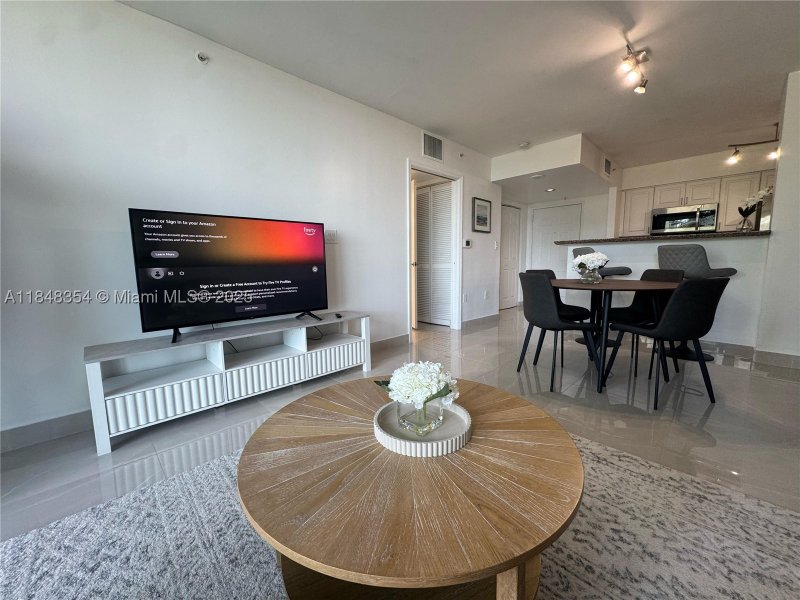 Aluguel de apartamento no Mark on Brickell 307